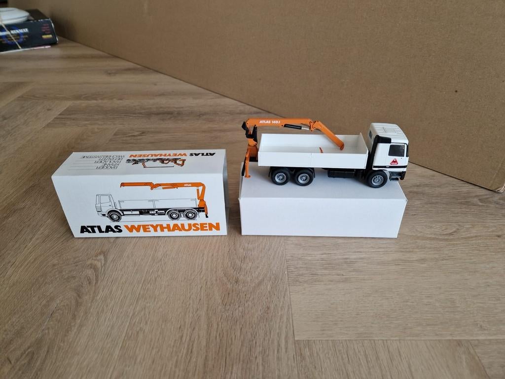 Nieuw in doos conrad 1:50., Hobby en Vrije tijd, Modelauto's | 1:50, Ophalen of Verzenden, Nieuw, Hijskraan, Tractor of Landbouw