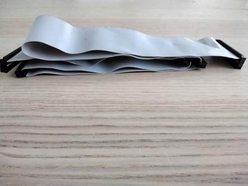 Interne IDE kabel 1 meter lang voor bouw van vintage server beschikbaar voor biedingen