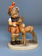 Goebel Hummel meisje met reekalf – zeldzaam exemplaar 1947, Verzamelen, Beelden en Beeldjes, Ophalen of Verzenden, Gebruikt, Hummel