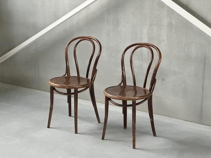 Thonet Eetkamerstoelen (2), Huis en Inrichting, Stoelen, Zo goed als nieuw, Bruin, Ophalen of Verzenden