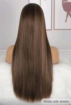 Lace-wig bruin met lichte  highlights.  Inc 2 wigcaps., Sieraden, Tassen en Uiterlijk, Uiterlijk | Haarverzorging, Ophalen of Verzenden