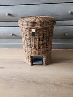 Riviera Maison rattan prullenbak get rid of waste, Huis en Inrichting, Woonaccessoires | Prullenbakken, Nieuw, Ophalen of Verzenden