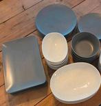 Servies Ikea - grijs / wit, Huis en Inrichting, Keuken | Servies, Gebruikt, Ophalen of Verzenden, Bord(en), Overige stijlen