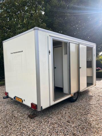 Toiletwagen WC Wagen Toilet wagen sanitair wagen te huur beschikbaar voor biedingen