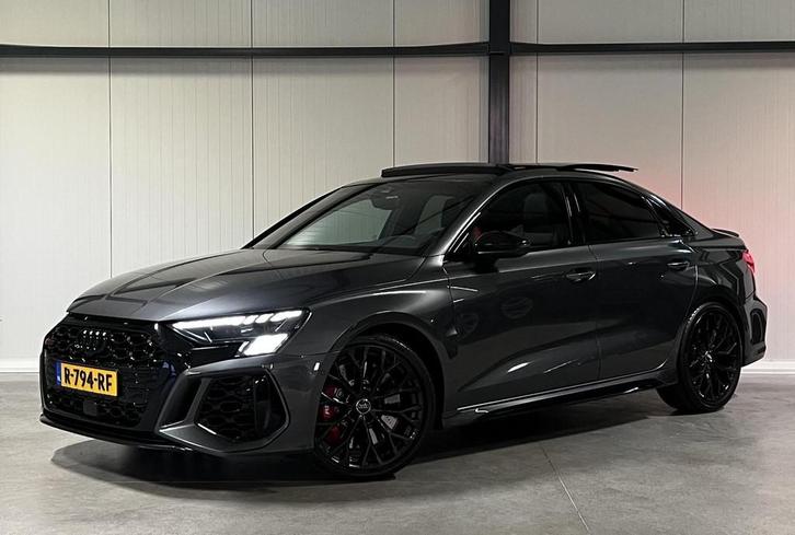 Audi RS 3 2.5 TFSI RS3 Limousine Akrapovic Pano B&O Org NL, Auto's, Audi, Bedrijf, Te koop, RS3, 4x4, ABS, Achteruitrijcamera