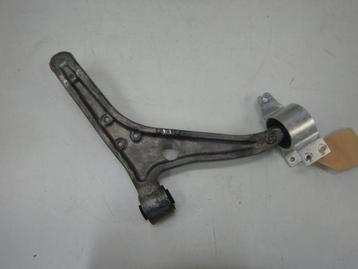 Mercedes-Benz B-Klasse W247 Draagarm Links-voor A2473331500 beschikbaar voor biedingen