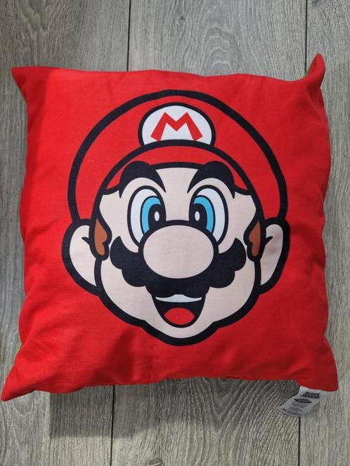 2 Kussens van Mario/Luikinga en van Yoshi, Huis en Inrichting, Woonaccessoires | Kussens, Zo goed als nieuw, Ophalen of Verzenden