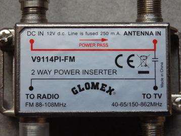 Glomex 2 way power inserter radio tv Antenne Splitter