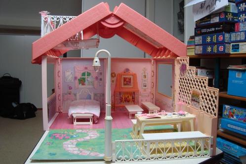 Barbiehuis zie foto's jaren 90, Kinderen en Baby's, Speelgoed | Poppenhuizen, Gebruikt, Poppenhuis, Ophalen