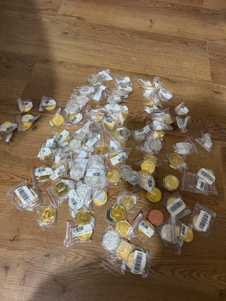 Partij Crypto Herdenkingsmunten - Bitcoin & Ethereum, Postzegels en Munten, Munten | Europa | Niet-Euromunten, Losse munt, Overige landen