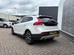 Volvo V40 Cross Country 1.5 T3 Dynamic Edition € 17.899,00, Auto's, Volvo, 4 cilinders, 700 kg, Leder en Stof, Wit