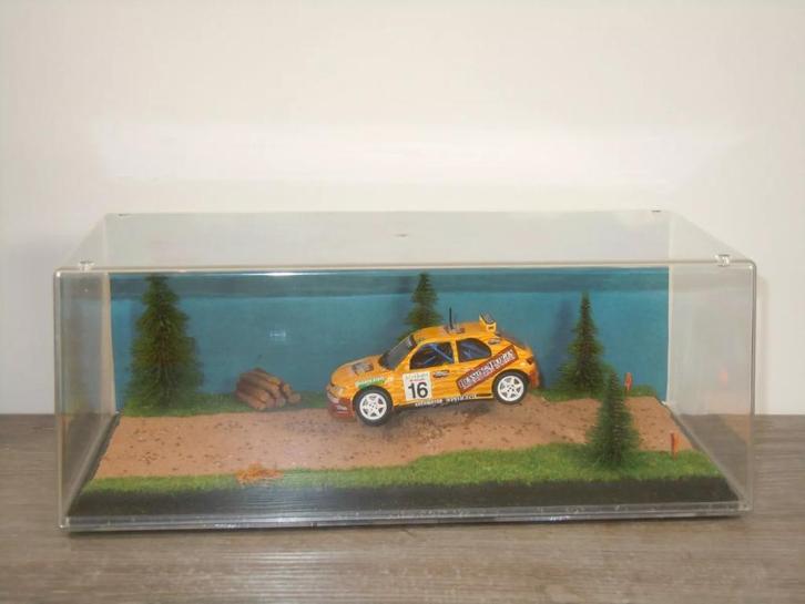 Peugeot 306 Maxi Rallue 1998 - Vitesse in Diorama - 1:43, Hobby en Vrije tijd, Modelauto's | 1:43, Zo goed als nieuw, Auto, Overige merken
