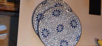 servies borden + buitenlampjes beschikbaar voor biedingen