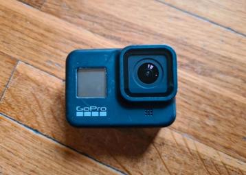 GO PRO 8 + accessoires beschikbaar voor biedingen
