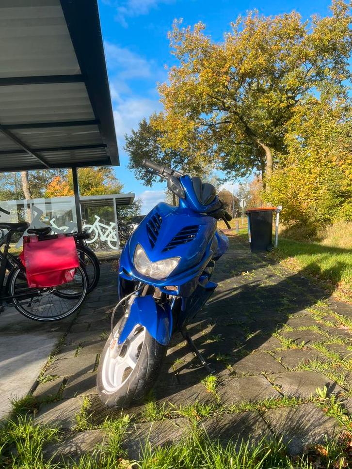 Yamaha aerox 70cc, Fietsen en Brommers, Scooters | Yamaha, Zo goed als nieuw, Aerox, Maximaal 45 km/u, Tweetakt, Ophalen