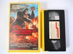 King Kong Lives - Esselte CIC - ex rental vhs, Cd's en Dvd's, VHS | Film, Vanaf 16 jaar, Verzenden, Gebruikt, Actie en Avontuur