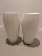 2 grote witte bloempotten, Binnen, Zo goed als nieuw, Overige vormen, Aardewerk