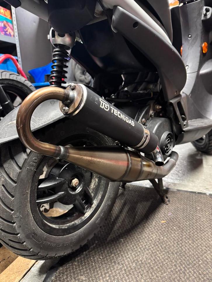 Tecnigas Next-R Uitlaat - Zo goed als nieuw! Peugeot Hori, Motoren, Tuning en Styling, Ophalen of Verzenden