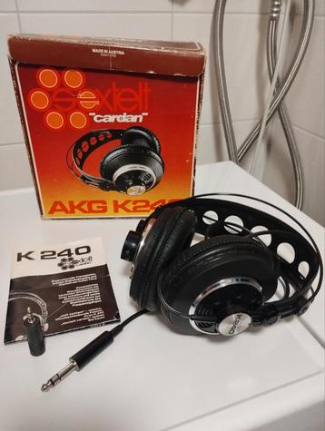 NOS AKG K240 sextett cardan koptelefoon  beschikbaar voor biedingen