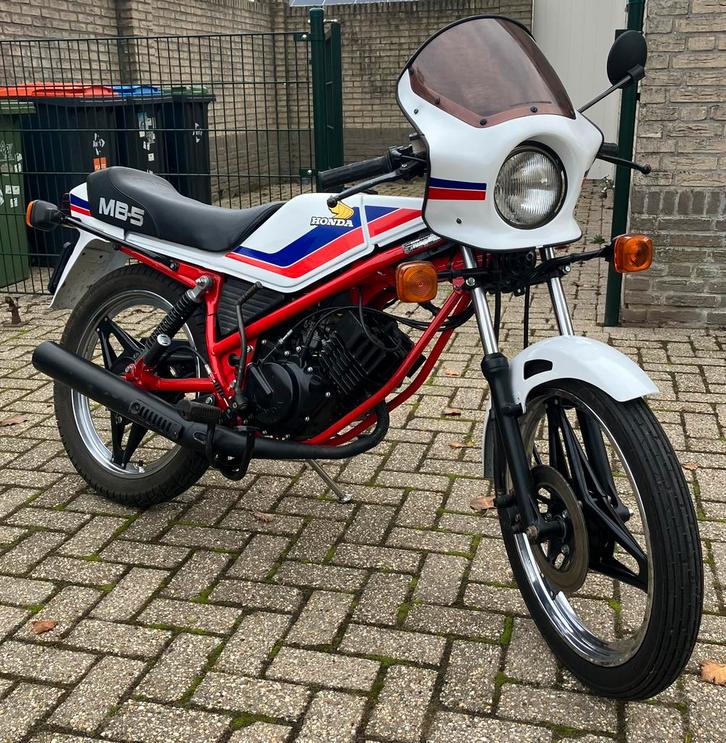 Honda mb5 jubileummodel  1985 met kenteken, Fietsen en Brommers, Brommers | Overige merken, Zo goed als nieuw, Ophalen