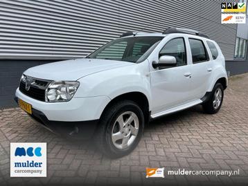 Dacia Duster 1.6 Lauréate 2wd / Airco / Trekhaak / Ned Auto beschikbaar voor biedingen