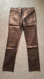 BE YOUNG BROEK MET GLANZENDE COATING BRONS MAAT 29 LENGTE 32, Kleding | Dames, Broeken en Pantalons, Maat 38/40 (M), Overige kleuren