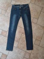 Nieuwe blauwe dames spijkerbroek maat 40, Kleding | Dames, Spijkerbroeken en Jeans, Ophalen of Verzenden, Zo goed als nieuw, Blauw