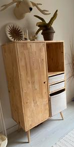 Houten kinderkleding kast van Sklum, Huis en Inrichting, Kasten | Wandmeubels, Ophalen of Verzenden, Zo goed als nieuw, 25 tot 50 cm