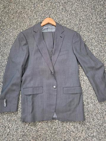 Oger Red Label Kostuum Maat 52 (L) beschikbaar voor biedingen