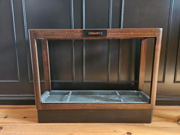 Paraplubak Amsterdamse School  beschikbaar voor biedingen