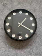 Stijlvolle Karlsson Wandklok, Ophalen of Verzenden, Zo goed als nieuw, Analoog, Wandklok
