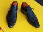 Santoni schoenen met Zwarte kleur maat 7 ( 41 ), Zwart, Ophalen of Verzenden, Santoni, Gespschoenen