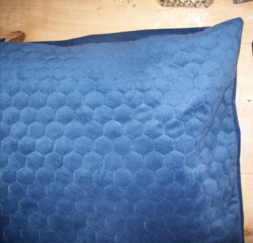 1 Kussen  blauw honingraad 40 x 40 cm velvet, Huis en Inrichting, Woonaccessoires | Kussens, Nieuw, Blauw, Vierkant, Ophalen of Verzenden