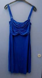 Madeleine viscose jurk kobaltblauw geribbeld front M-L 35864