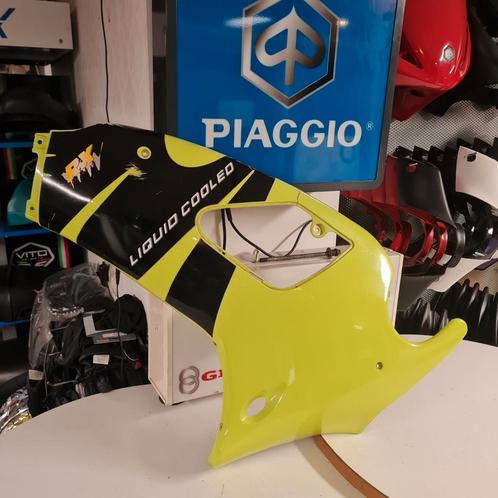 Motorhispania rx50 linker zij scherm kap.kuip fluor geel, Fietsen en Brommers, Brommeronderdelen | Algemeen, Gebruikt, Kap, Ophalen of Verzenden