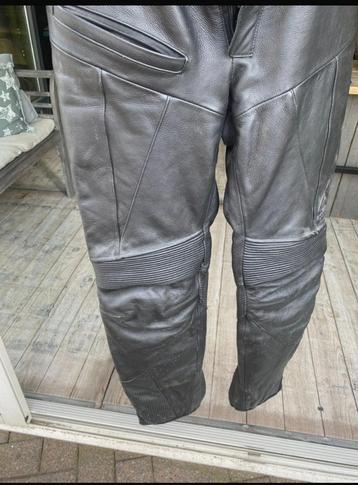 Complete motorkleding van alpinestars beschikbaar voor biedingen