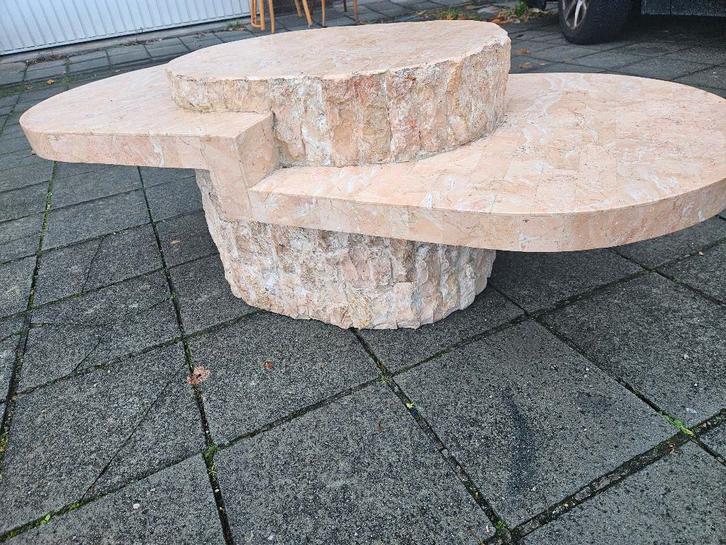 Magnussen Ponte Mactan Stone Coffee Table - Zeldzaam Roze, Huis en Inrichting, Tafels | Salontafels, Gebruikt, Minder dan 50 cm