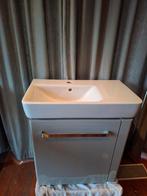 Nieuw badkamerkastje., Ophalen