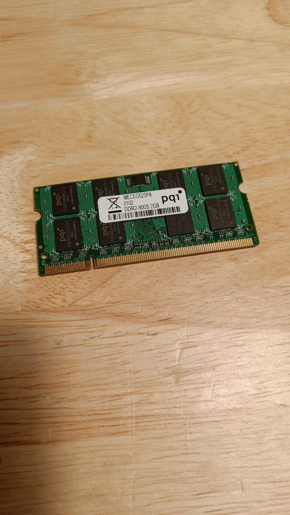 PQI DDR2 SO-DIMM 2GB, Computers en Software, RAM geheugen, Gebruikt, Laptop, 2 GB, DDR2, Ophalen of Verzenden