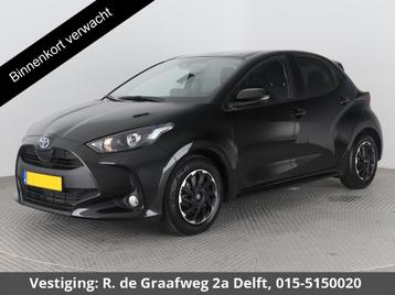 Toyota Yaris 1.5 Hybrid Business Black Edition | Apple Carpl beschikbaar voor biedingen