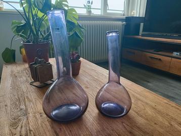 Twee Serax Maison D'etre vazen beschikbaar voor biedingen