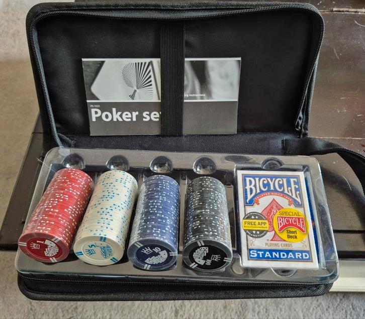 pokersetje 100 chips, Sieraden, Tassen en Uiterlijk, Beautycases, Nieuw, Rood, Ophalen of Verzenden
