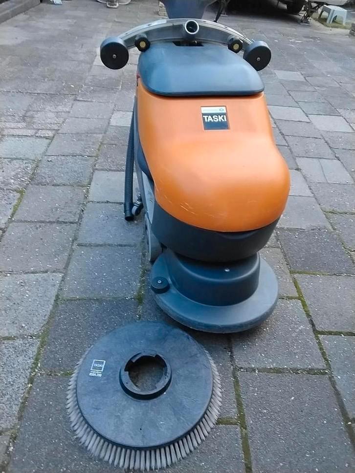 Boen schrob machine Taski 450 e, Doe-het-zelf en Verbouw, Reinigingsmachines, Ophalen