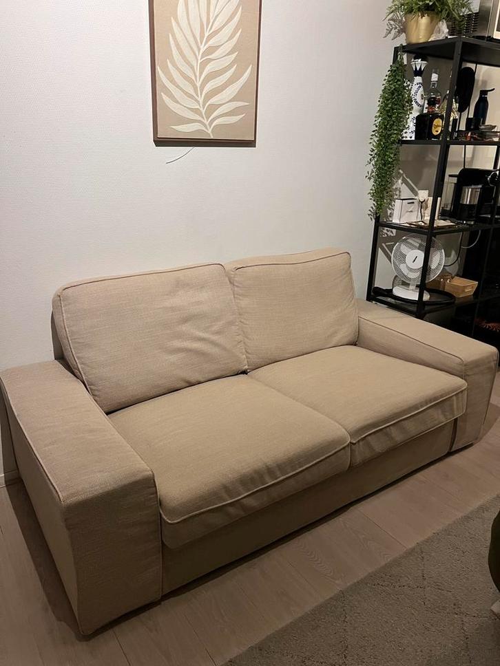 Ikea Kivik 2-zitsbank beige, Huis en Inrichting, Banken | Bankstellen, Gebruikt, Rechte bank, Tweepersoons, 150 tot 200 cm, 75 tot 100 cm
