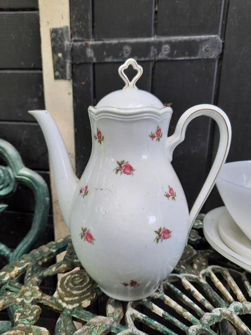 Aparte Koffiepot Seltmann Weiden Marie Luise Bavaria roosjes, Antiek en Kunst, Antiek | Servies los, Ophalen of Verzenden