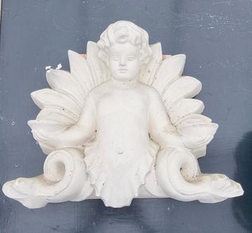 Oud Gipsen Brocant wandornament ongeveer 10 kilo beschikbaar voor biedingen