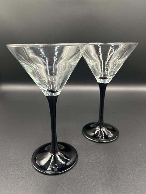 Set van 2 Vintage Luminarc France Martini Glazen – Zwarte Vo, Verzamelen, Glas en Borrelglaasjes, Zo goed als nieuw, Overige typen