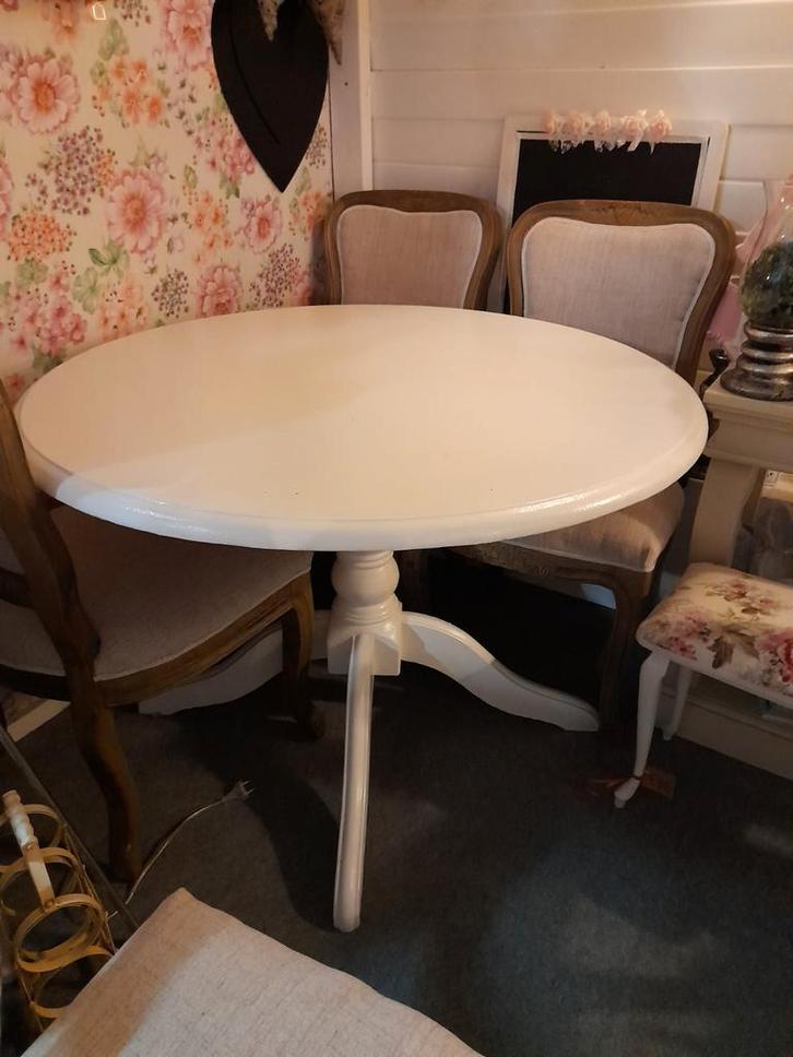 Mooie witte ronde eet tafel, Antiek en Kunst, Antiek | Meubels | Tafels, Ophalen of Verzenden