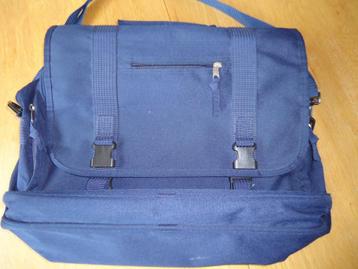 Aktetas. beschikbaar voor biedingen