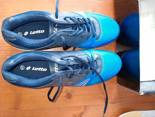 Lotto sport schoenen indoor, Sport en Fitness, Voetbal, Nieuw, Schoenen, Ophalen of Verzenden